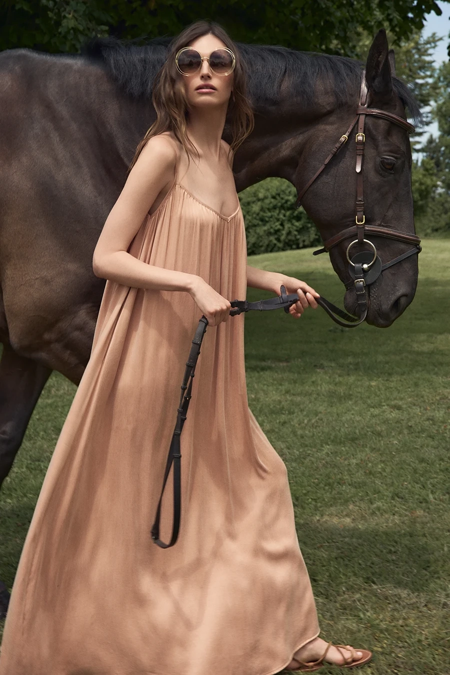 CORRIE_2026_RTW_ANNA_KARA_01 copy.webp