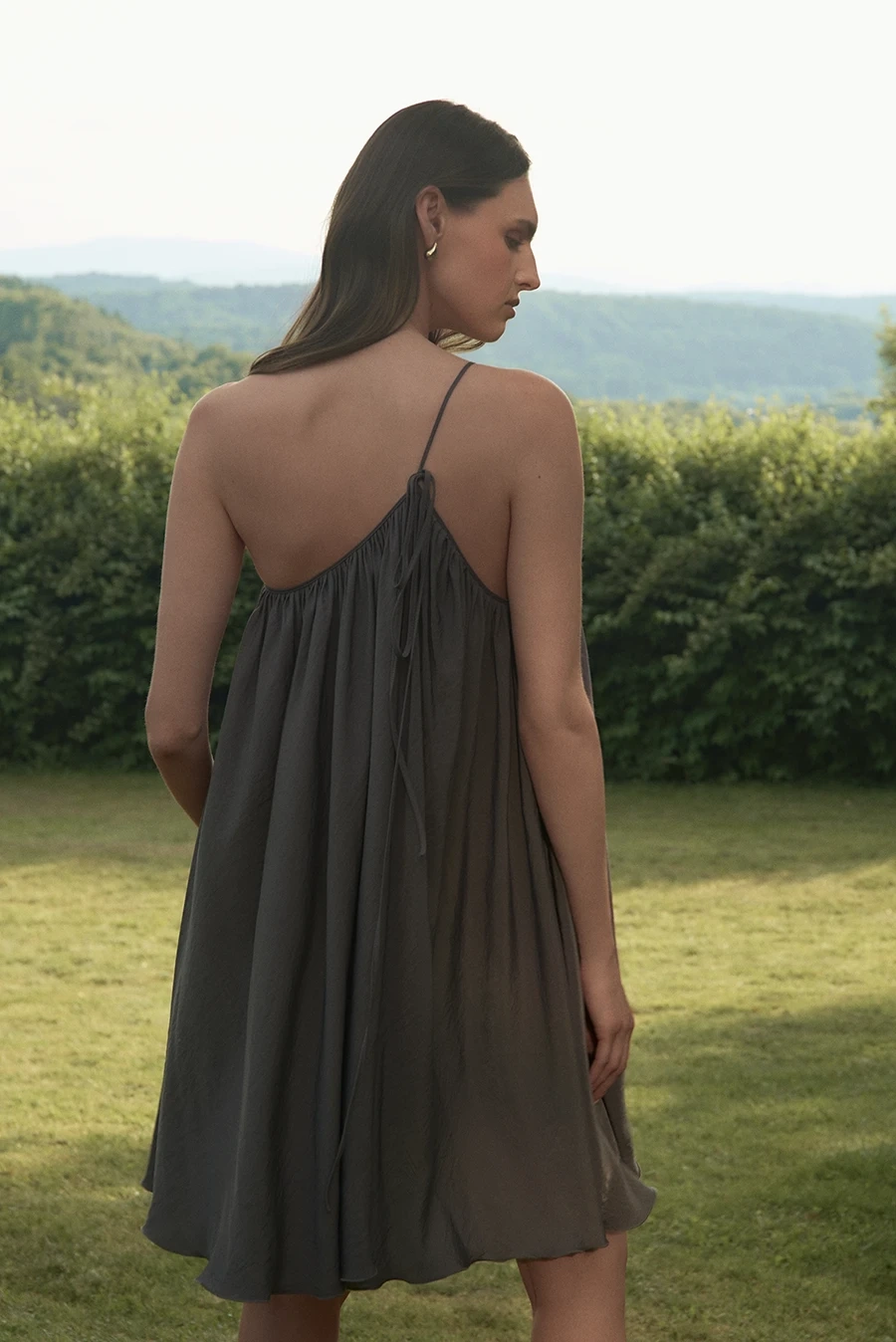 RUMI_2026_RTW_ANNA_KARA_02 copy.webp