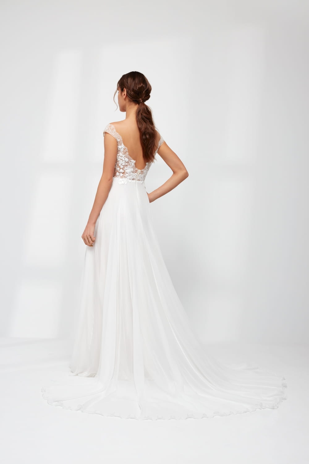 ANNA_KARA_2023_ JETTE_back.jpg